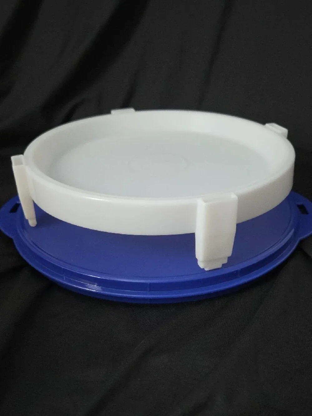 Tupperware Round Cake Carrier with Translucent White Lid and Blue Base